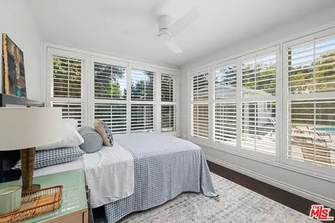 Bedroom - 975 Pepperhill Rd, Pasadena, CA 91107 photo 5 of 6