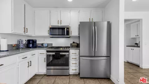 Kitchen - 80623 Veranda Ln, Indio, CA 92201 photo 2 of 2
