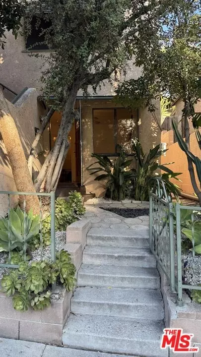 3109 Berkeley Ave, Los Angeles, CA 90026