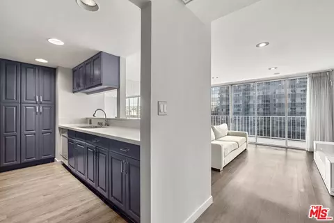 2160 Century Park #710, Los Angeles, CA 90067