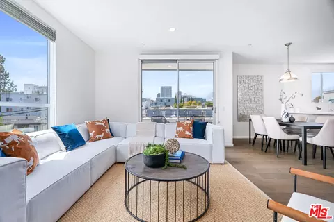 11764 Idaho Ave #301, Los Angeles, CA 90025
