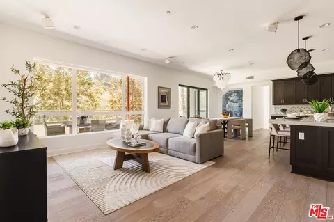 12765 Bluff Creek Dr #1, Playa Vista, CA 90094