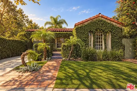 8215 Clinton St, Los Angeles, CA 90048