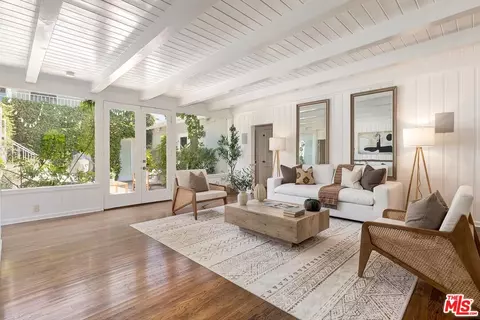 527 19th St, Santa Monica, CA 90402