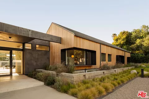 Exterior - 1225 Shippee Ln, Ojai, CA 93023 photo 6 of 14