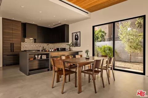 Dining - 1225 Shippee Ln, Ojai, CA 93023 photo 2 of 2