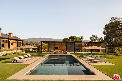Exterior - 1225 Shippee Ln, Ojai, CA 93023 photo 3 of 14