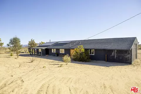 Exterior - 365 Rainbow Dr, Yucca Valley, CA 92284 photo 5 of 8
