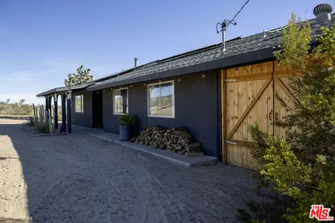 Exterior - 365 Rainbow Dr, Yucca Valley, CA 92284 photo 4 of 8