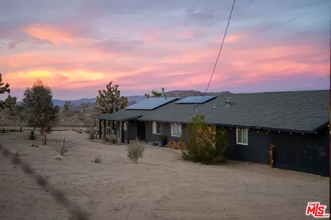 Exterior - 365 Rainbow Dr, Yucca Valley, CA 92284 photo 6 of 8
