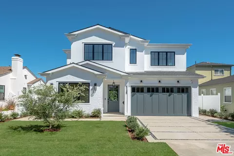 8136 Stewart Ave, Los Angeles, CA 90045