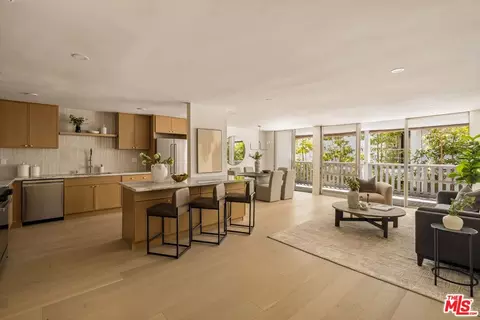 848 N Kings Rd #208, West Hollywood, CA 90069