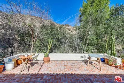 Exterior - 4137 Big Tujunga Canyon Rd, Tujunga, CA 91042 photo 19 of 26