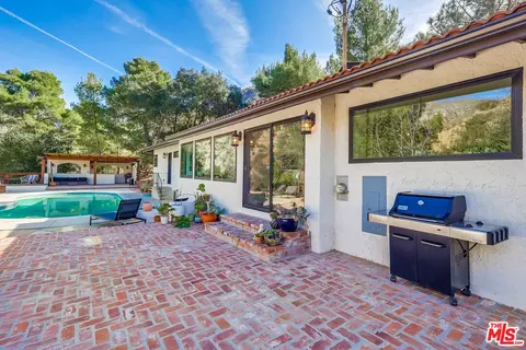 Exterior - 4137 Big Tujunga Canyon Rd, Tujunga, CA 91042 photo 8 of 26