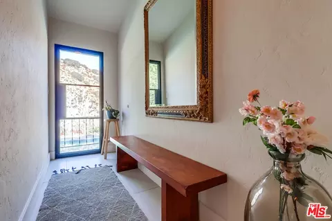 Entry Way - 4137 Big Tujunga Canyon Rd, Tujunga, CA 91042 photo 5 of 6