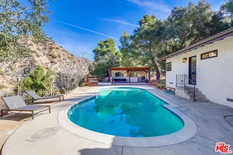 Exterior - 4137 Big Tujunga Canyon Rd, Tujunga, CA 91042 photo 9 of 26