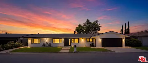 20326 Alerion Pl, Woodland Hills, CA 91364