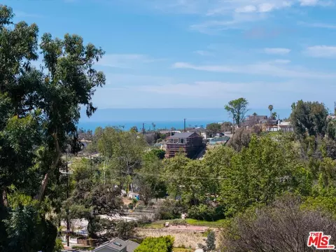 1025 Las Pulgas Rd, Pacific Palisades, CA 90272