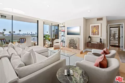 321 N Oakhurst Dr #601, Beverly Hills, CA 90210