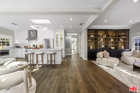 606 N Martel Ave, Los Angeles, CA 90036