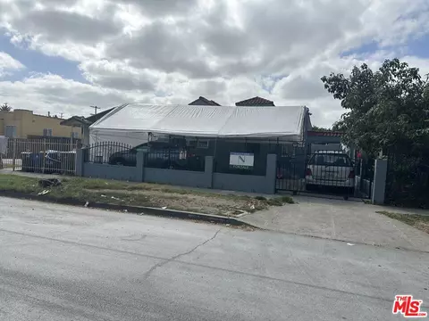 822 E 84th Pl, Los Angeles, CA 90001
