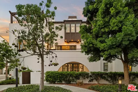 13049 S Icon Cir, Playa Vista, CA 90094