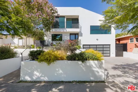 3470 Cabrillo Blvd, Los Angeles, CA 90066