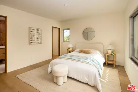 Bedroom - 2132 Walnut Ave, Venice, CA 90291 photo 5 of 5