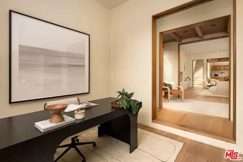 Other - 2132 Walnut Ave, Venice, CA 90291 photo 4 of 10