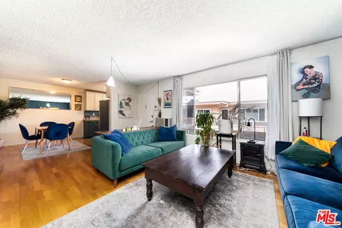 5232 Corteen Pl #25, Valley Village, CA 91607