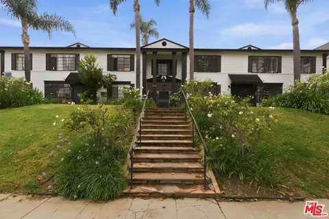 817 S Windsor Blvd, Los Angeles, CA 90005