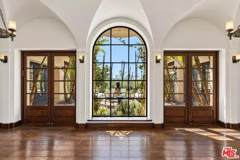 Entry Way - 6914 Solano Verde Dr, Somis, CA 93066 photo 2 of 5