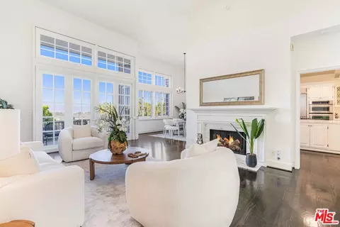 2204 The Ter, Los Angeles, CA 90049