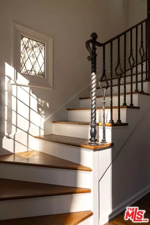 Entry Way - 92 Grace Ter, Pasadena, CA 91105 photo 1 of 4