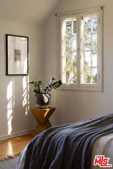 Bedroom - 92 Grace Ter, Pasadena, CA 91105 photo 7 of 10