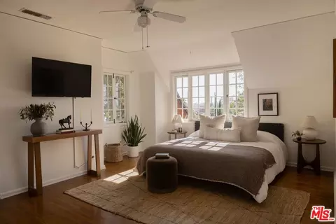 Bedroom - 92 Grace Ter, Pasadena, CA 91105 photo 1 of 10