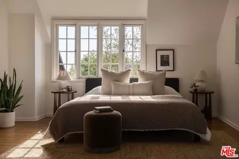 Bedroom - 92 Grace Ter, Pasadena, CA 91105 photo 3 of 10