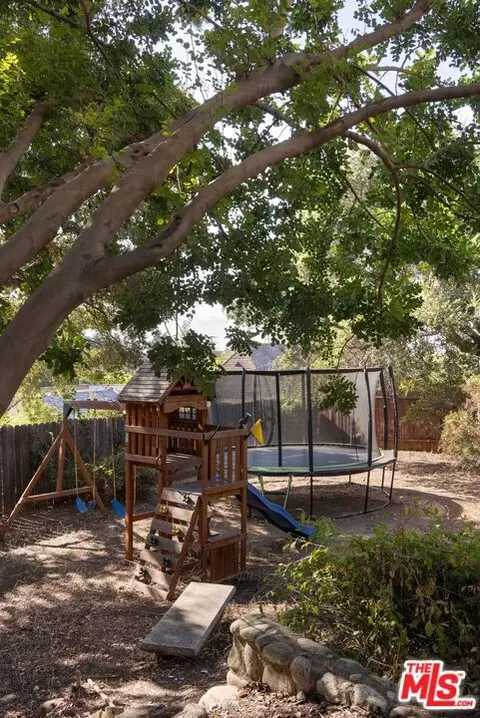 Exterior - 92 Grace Ter, Pasadena, CA 91105 photo 14 of 18