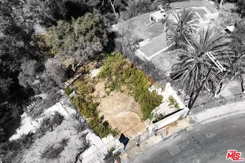 16521 Las Casas Pl, Pacific Palisades, CA 90272