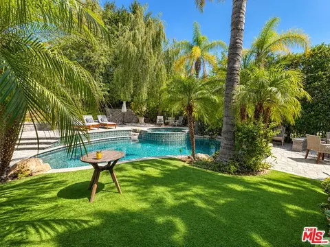 26835 Mont Calabasas Dr, Calabasas, CA 91302