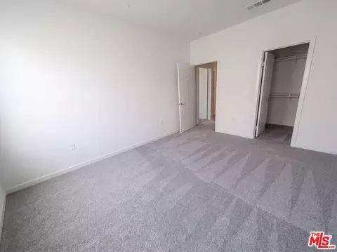 Bedroom - 573 Winchester Dr, Oxnard, CA 93036 photo 3 of 5