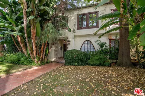 340 N Oakhurst Dr #205, Beverly Hills, CA 90210