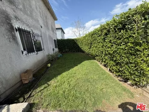 1234 W 92nd St, Los Angeles, CA 90044