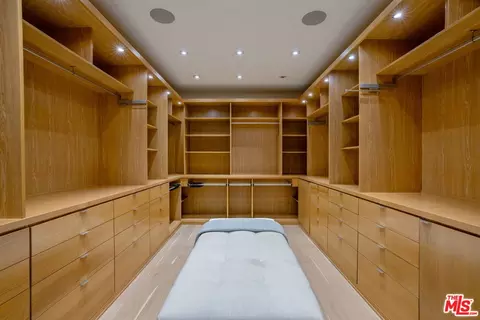 Other - 2731 Hutton Dr, Beverly Hills, CA 90210 photo 3 of 3