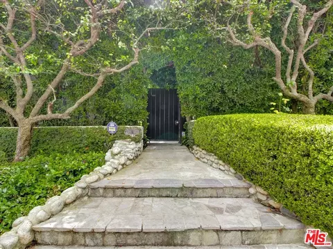 1327 N Hayworth Ave, West Hollywood, CA 90046