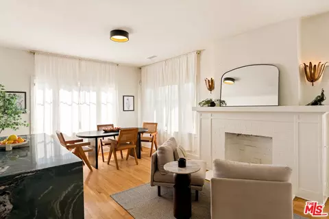 Dining - 818 Palms Blvd, Venice, CA 90291 photo 2 of 2