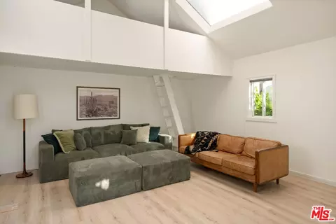 Other - 818 Palms Blvd, Venice, CA 90291 photo 12 of 15