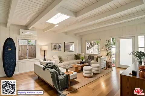 Living - 818 Palms Blvd, Venice, CA 90291 photo 11 of 11