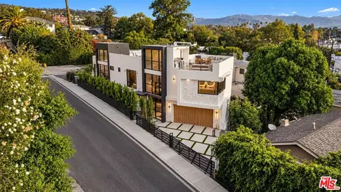 3721 Evans St, Los Angeles, CA 90027