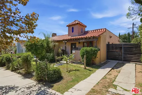 1309 Carmona Ave, Los Angeles, CA 90019